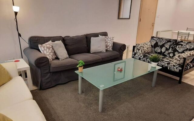 Lovely 3 Bedroom Apartment in Nicosia Center