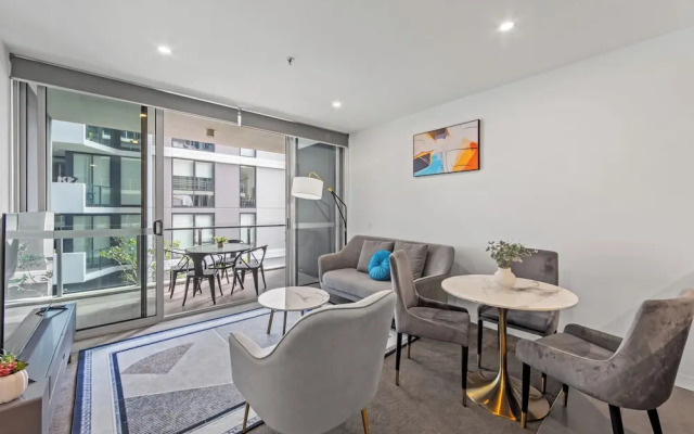 Trafalgar Lane Apartments by CLLIX