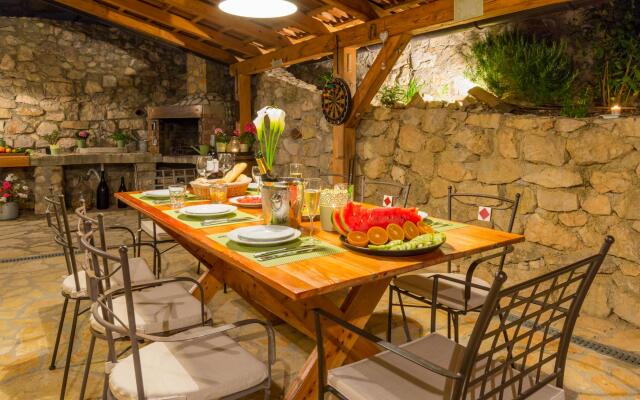 Tribalj in Tribalj with 3 bedrooms and 3 bathrooms