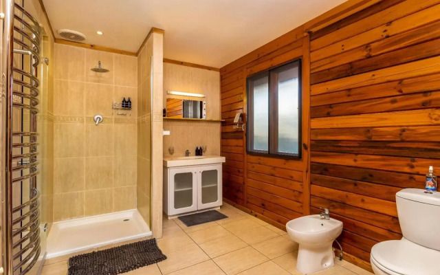 The Log Cabin