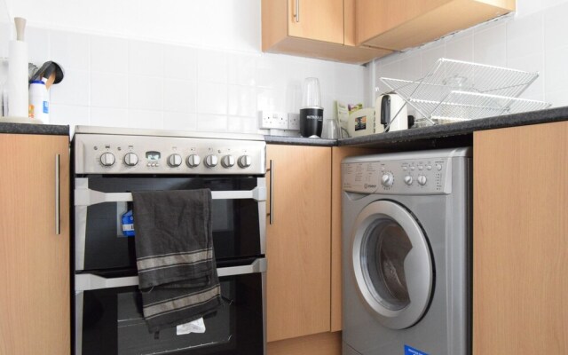 Stylish 1 Bedroom Flat in West Kensington