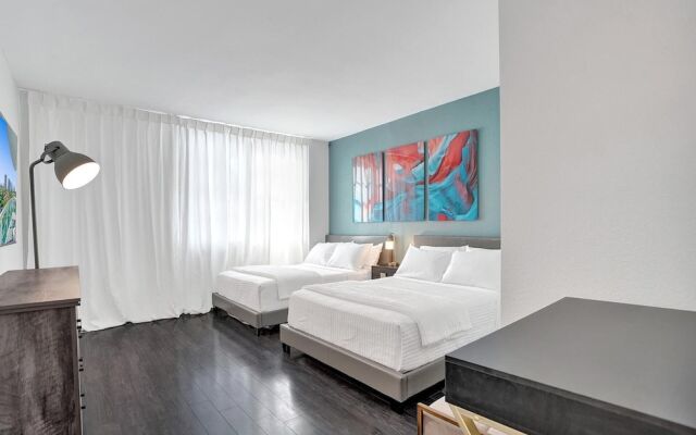 Sunny Isles 4 Bedrooms on the beach