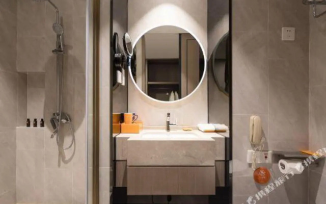 In City Hotel（Meizhou Wanda）