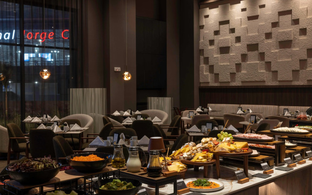 Wyndham Grand Costa Del Sol Lima Airport