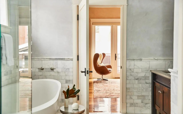 Auberge Residences At Element