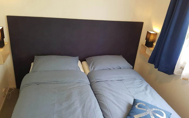 Inviting bungalow in Gelderland with garden