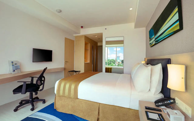 Holiday Inn Express Jakarta International Expo by IHG