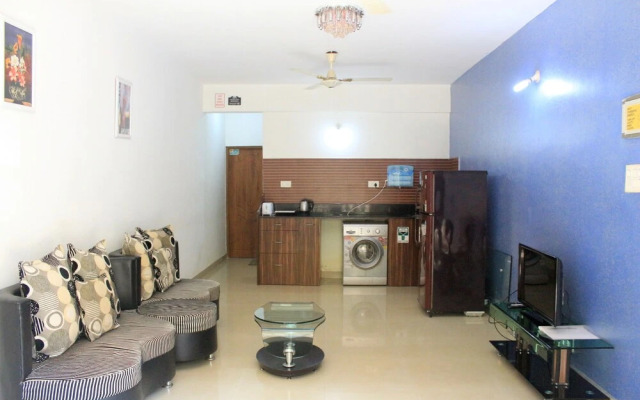 Spacious Fully AC Apartment - CM040