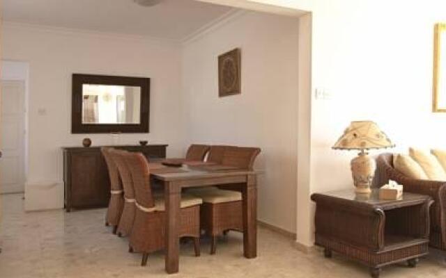 Amathusia Beach Apartment