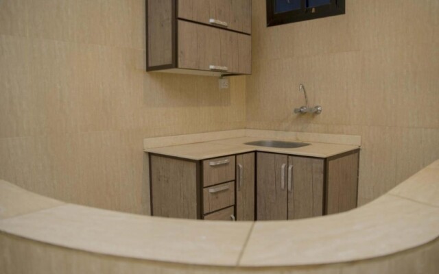 Al Eairy Furnished Apartments Qassim 4