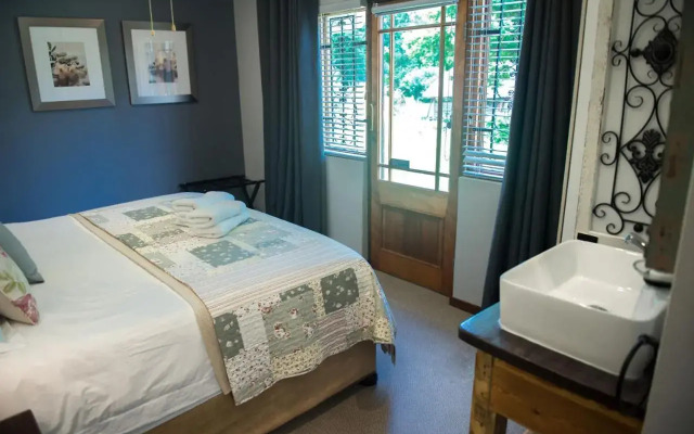 Talking Trees - The sound of silence