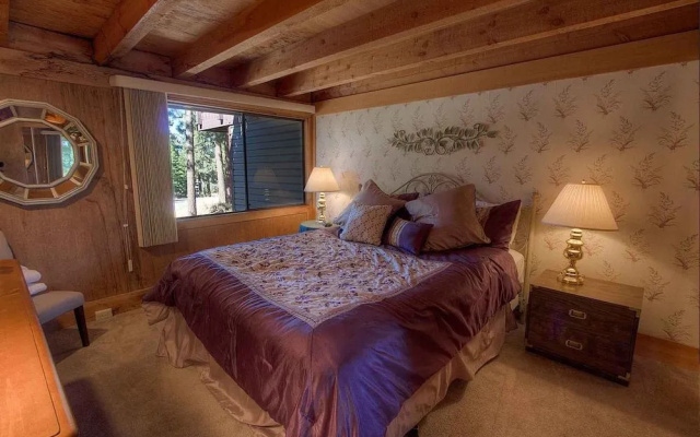 Chimney Rock Condo by Lake Tahoe Accommodations