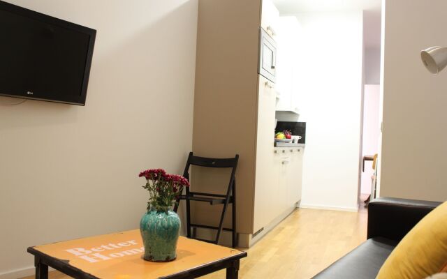 Life Apartments Calderón