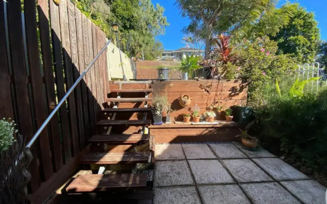 Cozy self-contained unit surrounded by nature