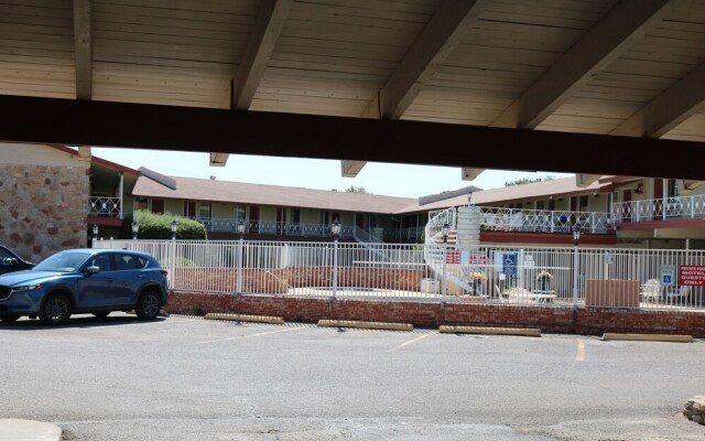 Friendship Inn