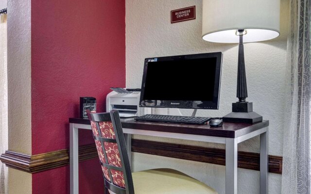 Quality Inn & Suites Atlanta Stone Mountain
