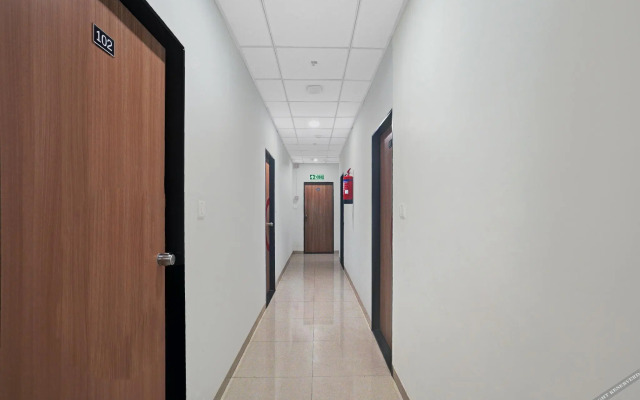 Treebo Trend Wow, Surat Station