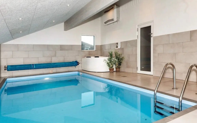 14 Person Holiday Home in Logstor-by Traum