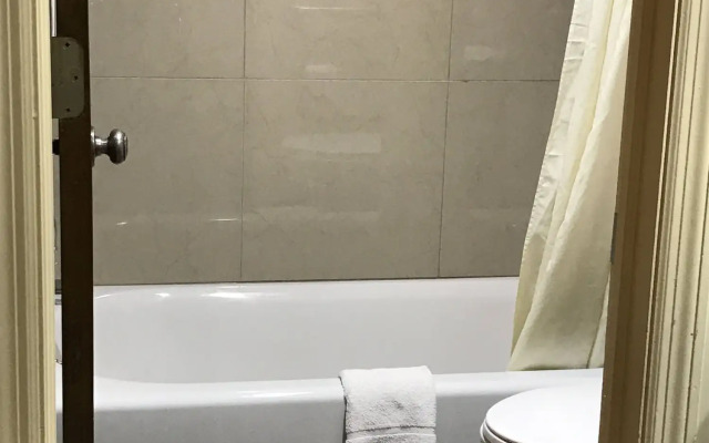 Americas Best Value Inn - Ronks/Lancaster County