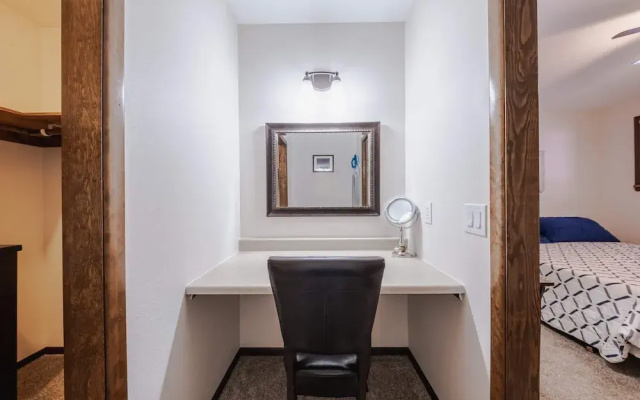 Glacier Vista Golf Getaway
