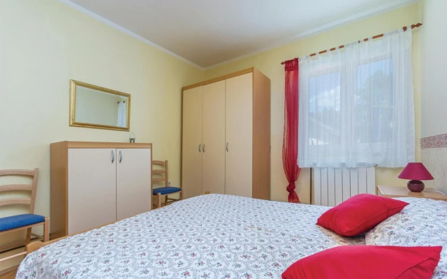 Amazing Home in Porec With Wifi and 2 Bedrooms - Hotel in Porec - Photo 4