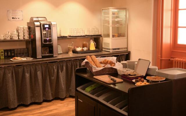 Domaine des Cèdres : Logis Hôtel, Résidence, Gîtes et Insolites