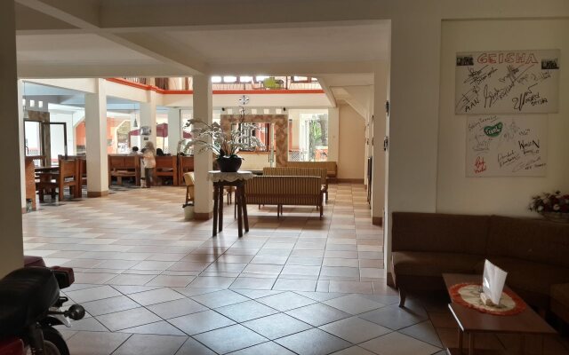 A'Rondari Hotel