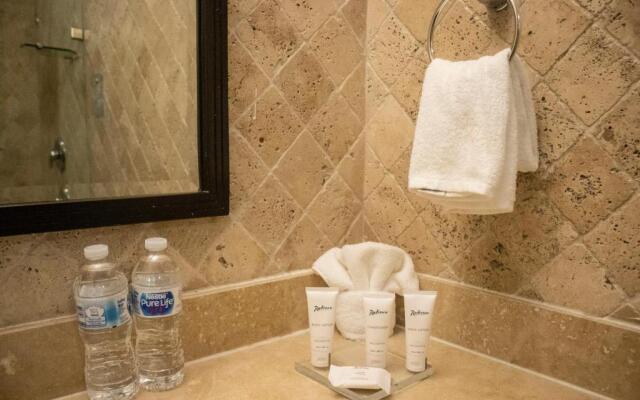 Radisson Colon 2,000 Hotel & Casino