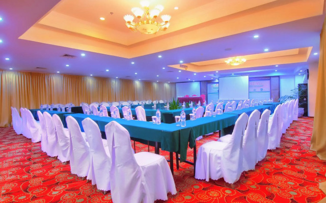 Golden View Hotel
