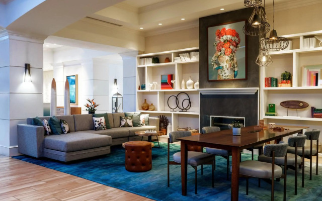 Renaissance Meadowlands Hotel