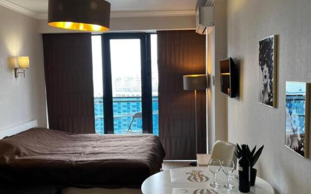 Beach Tower Apartment