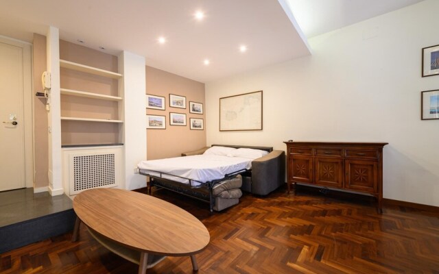 Vicoletto Sant Arpino 15