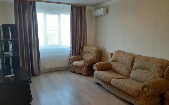 Apartment on Pervomayskiy Prospekt 76-3