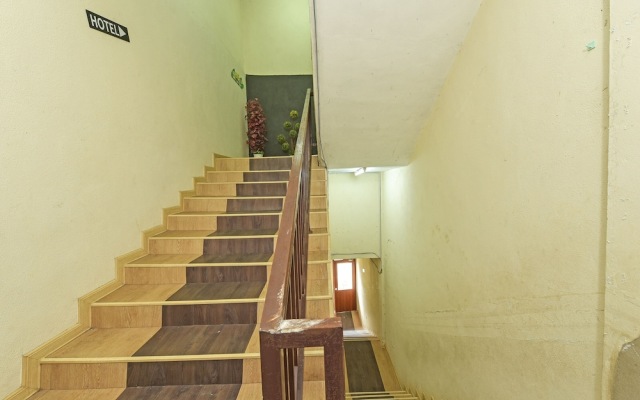 OYO 90720 Sky Garden Inn