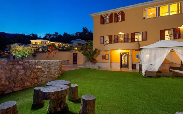 Apartments Villa BV