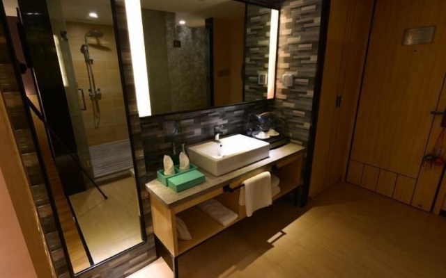 Qianjing Hotel (Xianhu Store, Nanning) – Bathroom – Nanning