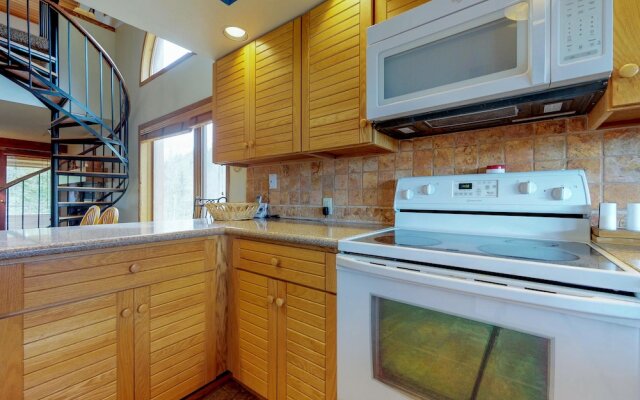 Braidwood Condominium