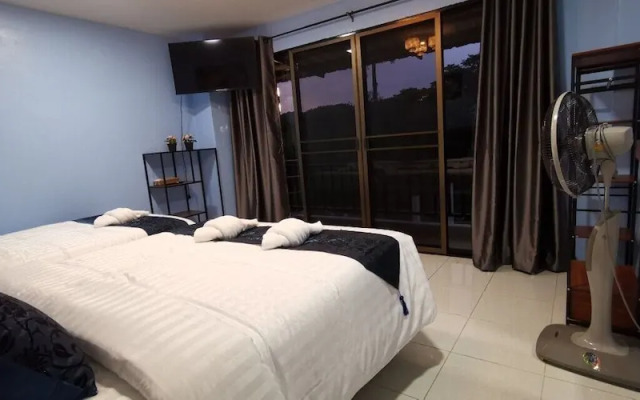 ChomTawan PhuphanDao Pool Villa