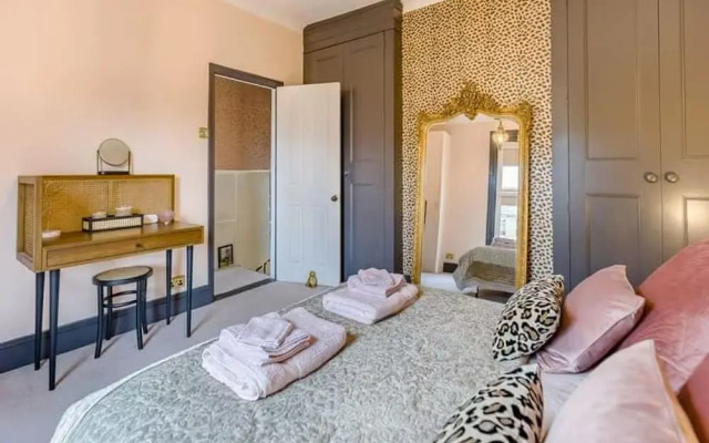Romantic 1-bed House in Whitstable Real gem !
