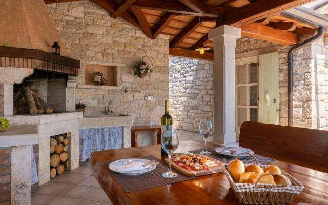 Villa Mara