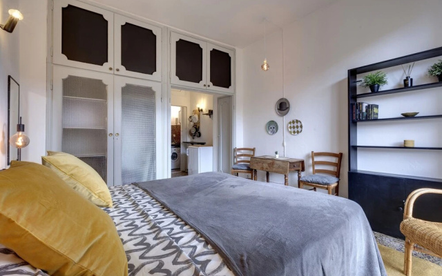 Studio Suite With Elevator Near the Old Bridge