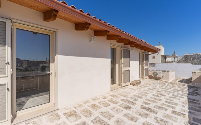 2873 Villa Pussacra by Barbarhouse