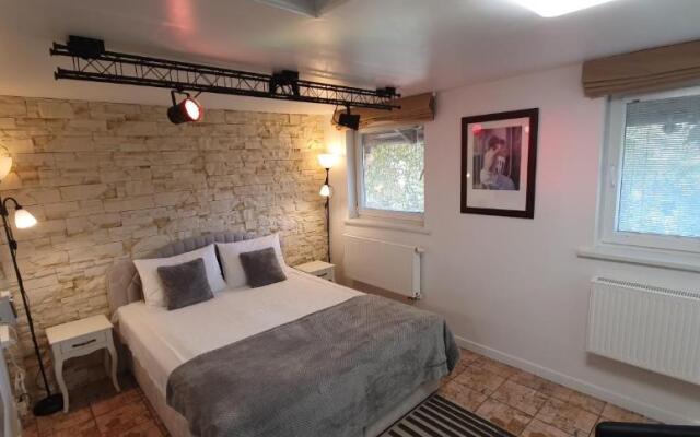 Cosy House Studio