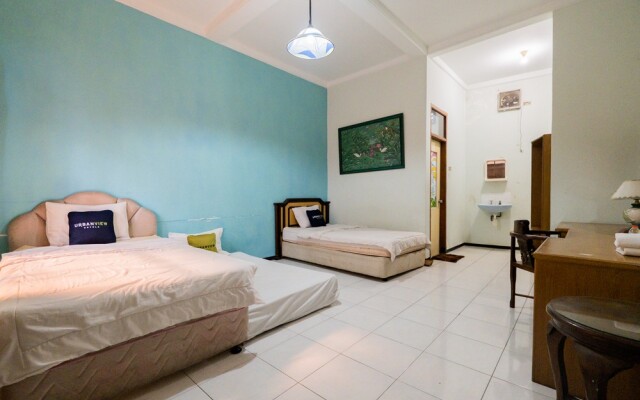 Urbanview Hotel Near Jatim Park 1 by RedDoorz