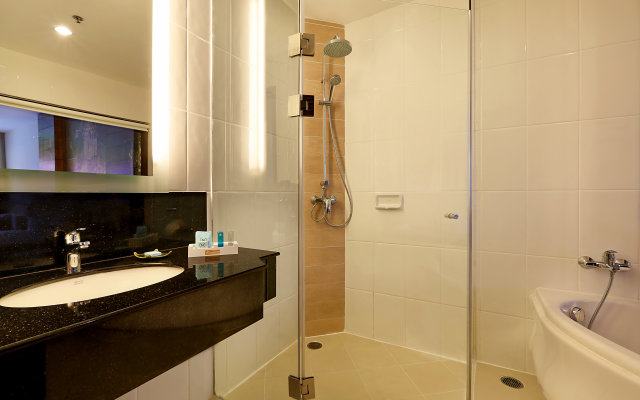 Novotel Phuket Vintage Park Resort