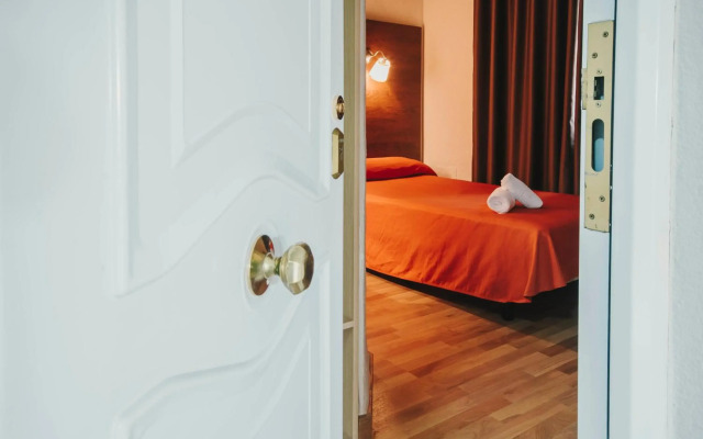 Hotel Embajador