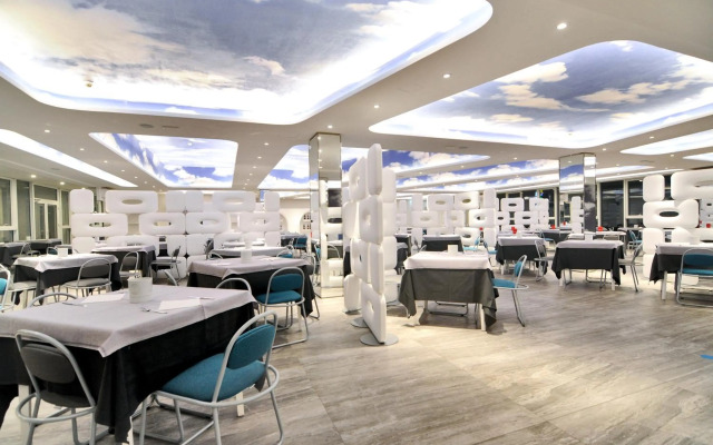 Marina Palace Hotel
