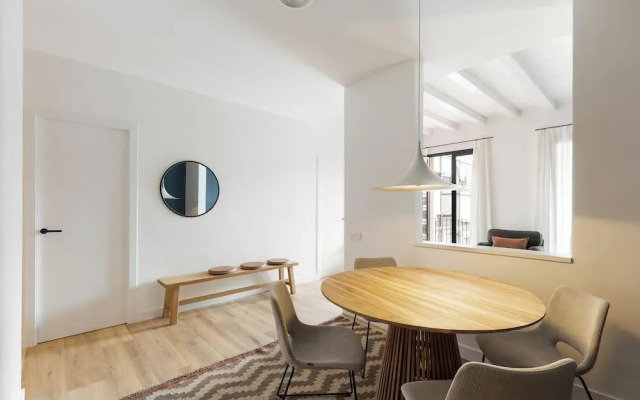 Sealona Center Apartments