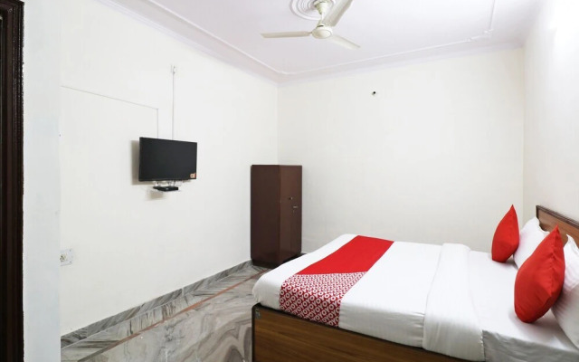 Hotel Om by OYO Rooms