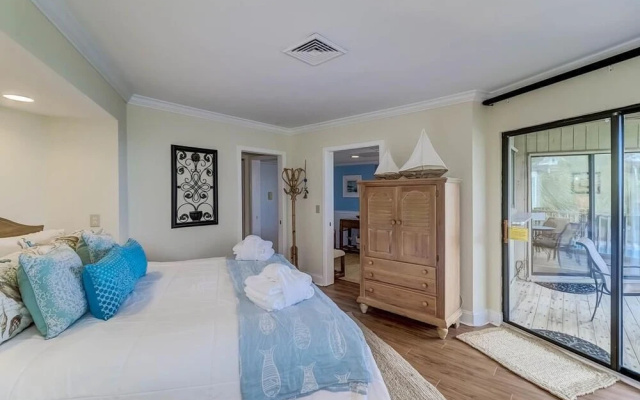 204e Port O Call